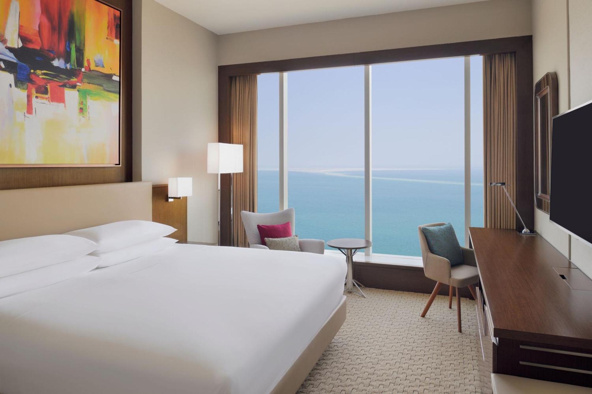 Delta Hotels By Marriott City Center Ad-Dauha Zewnętrze zdjęcie A guest room at the hotel